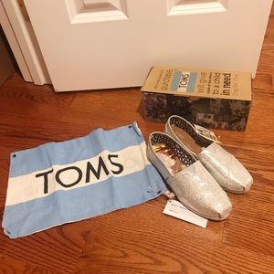 Toms Classic Silver Glitter Slip on
